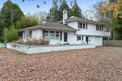 28 Hill Top Drive, Warwick, RI 02818 - Photo 3