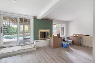 28 Hilltop Dr, Warwick, RI 02818 - Photo 17