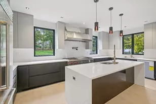 883 Greendale Ave, Needham, MA 02492 - Photo 3