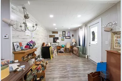 525 Chelmsford St, Lowell, MA 01851 - Photo 35