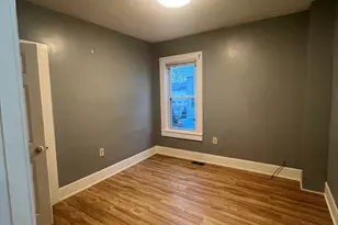 10 Essex St, Brockton, MA 02301 - Photo 9