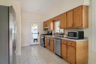 87 College Ave, Medford, MA 02155 - Photo 17
