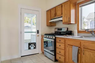 87 College Ave, Medford, MA 02155 - Photo 19