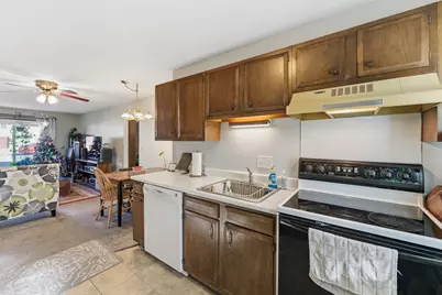 82 S Maple #33, Westfield, MA 01085 - Photo 9