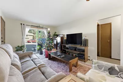 82 S Maple #33, Westfield, MA 01085 - Photo 5