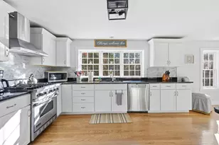 578 Huckins Neck Rd, Barnstable, MA 02632 - Photo 5