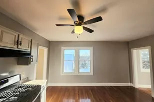 153 Grattan, Chicopee, MA 01020 - Photo 3