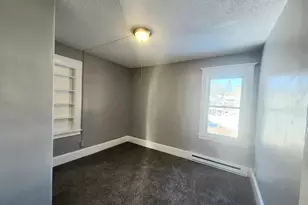 153 Grattan, Chicopee, MA 01020 - Photo 11