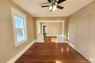 153 Grattan, Chicopee, MA 01020 - Photo 5