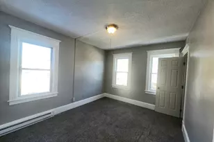 153 Grattan, Chicopee, MA 01020 - Photo 9