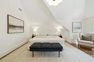 197 Winchester St, Brookline, MA 02446 - Photo 13