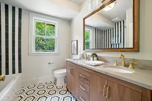 197 Winchester St, Brookline, MA 02446 - Photo 15