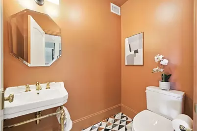 197 Winchester St #197, Brookline, MA 02446 - Photo 11