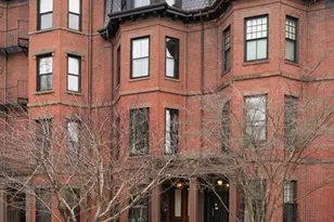 381 Beacon St, Boston, MA 02116 - Photo 1