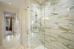 381 Beacon St, Boston, MA 02116 - Photo 9