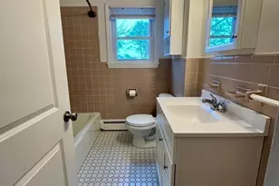 18 Guernsey St, Marblehead, MA 01945 - Photo 17