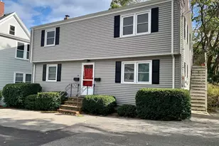 18 Guernsey St, Marblehead, MA 01945 - Photo 3