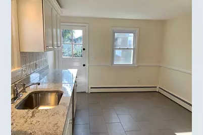 18 Guernsey Street #2, Marblehead, MA 01945 - Photo 7