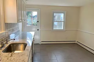 18 Guernsey St, Marblehead, MA 01945 - Photo 7