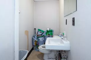 525 Chelmsford St, Lowell, MA 01851 - Photo 9