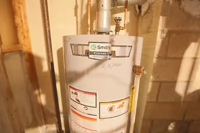 60 Aetna, Somerset, MA 02726 - Photo 25