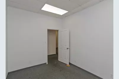 168 Worthington Street, Springfield, MA 01103 - Photo 9