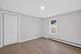 21 Evergreen St, Dartmouth, MA 02747 - Photo 7