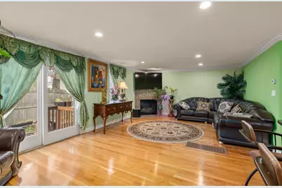 215 Saint Mary St #3, Needham, MA 02494 - Photo 3