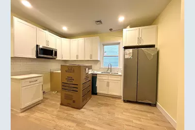 7 Carson Street #2, Boston, MA 02125 - Photo 9