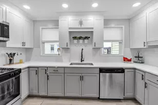 25 N Woodford St, Worcester, MA 01604 - Photo 29