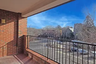 1850 Beacon St, Brookline, MA 02445 - Photo 25