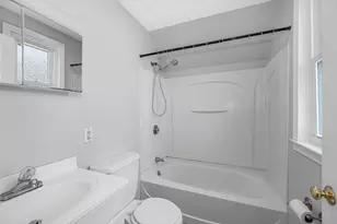 16 Epping St, Lowell, MA 01852 - Photo 5