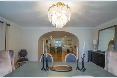 642 Centre St, Newton, MA 02458 - Photo 11