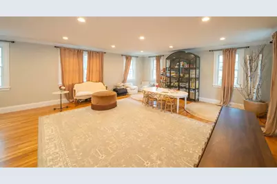 642 Centre St, Newton, MA 02458 - Photo 15