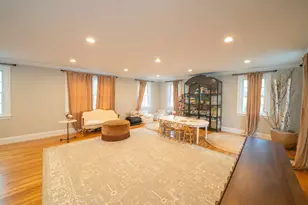 642 Centre St, Newton, MA 02458 - Photo 15