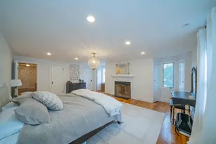 642 Centre St, Newton, MA 02458 - Photo 29