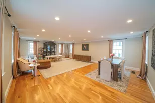 642 Centre St, Newton, MA 02458 - Photo 13