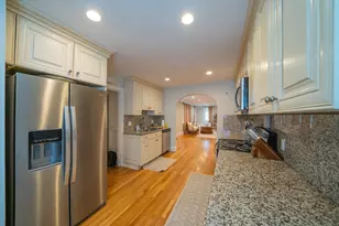 642 Centre St, Newton, MA 02458 - Photo 7
