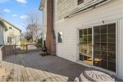 21 Edwards St, Southbridge, MA 01550 - Photo 29