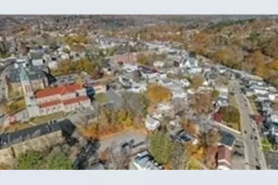 21 Edwards St, Southbridge, MA 01550 - Photo 37