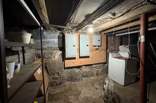 33 Beacon St, Somerville, MA 02143 - Photo 9