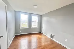 37 Maverick St, Chelsea, MA 02150 - Photo 5