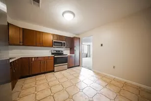 1002 Paradise Rd, Swampscott, MA 01907 - Photo 3