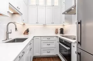 461 Beacon St, Boston, MA 02115 - Photo 3