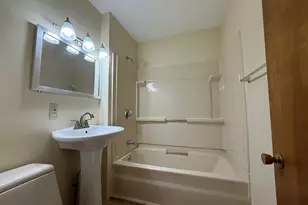 132 Coburn Ave, Worcester, MA 01604 - Photo 17