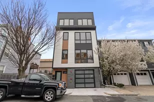 152 W 3rd St, Boston, MA 02127 - Photo 15