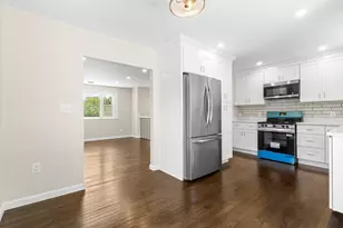 105 Birchwood Dr, Swansea, MA 02777 - Photo 5