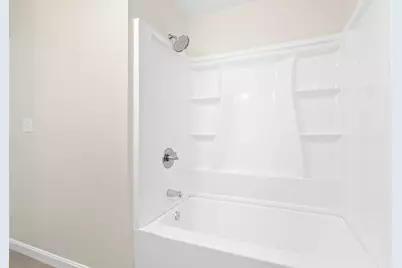 105 Birchwood Dr, Swansea, MA 02777 - Photo 15