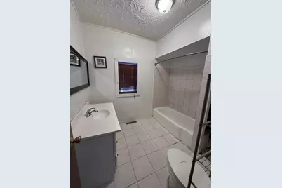 77 Newton St, Holyoke, MA 01040 - Photo 7