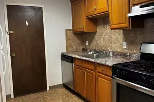 30 Worthen St, Chelmsford, MA 01824 - Photo 5